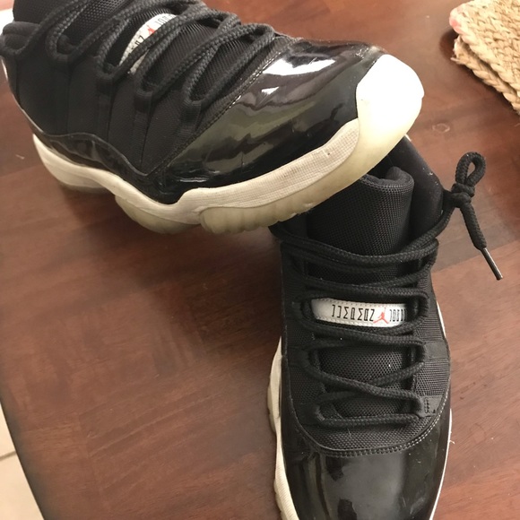 Air Jordan 11 Low (Infrared 23) - Picture 5 of 7